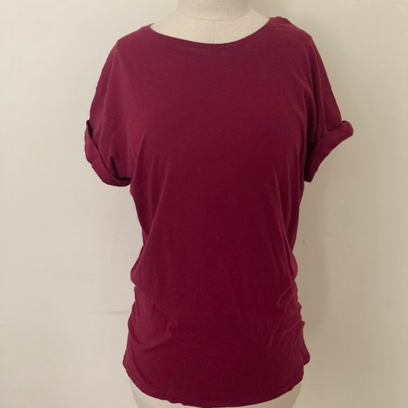 Burgundy t-shirt - Picture 1 of 1